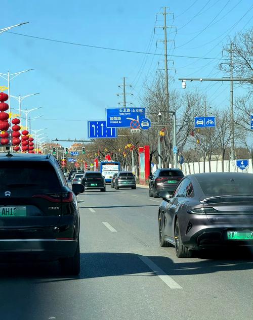 标京通转让北京公户车牌一拖三详情：老司机揭秘京牌出租背后的门道与商机